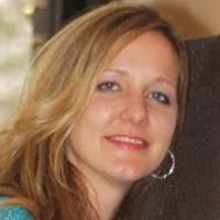 Lisa Bussell's Instagram, Twitter & Facebook