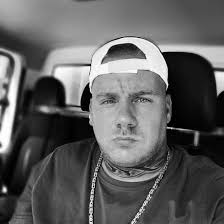 waz.de/410973251 👈 In einem großen Baumarkt neben dem Centro Oberhausen  startet nach Feierabend erstmals ein Elektro-Rave. Ein bekannter DJ legt  auf. Alle Details.