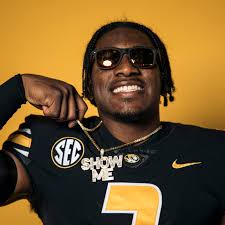 4-Star Texas running back Kedren Young commits to Notre Dame Football