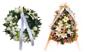 Floraria coroanefunerare.ro reprezinta un serviciu online de aranjamente florale funerare, cu depunere gratuita bucuresti, in regim de urgenta. Cum Alegi Coroana Pentru Inmormantare