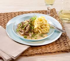 Rindshuftstreifen An Fruhlingszwiebel Kerbel Sauce Rezept Einfache Gerichte Hauptspeise Lebensmittel Essen