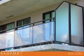 These Tempered Glass And Aluminium Privacy Screens Create Nice Individual Balconies At Le C5 In Quebec Ci Balcony Railing Design Railing Design Balcony Railing
