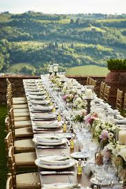 You definitely don't have to spend a lot of money to create a cozy and warm atmosphere around the dinner table. Wedding Table Decor In Tuscanyl Olive In Love