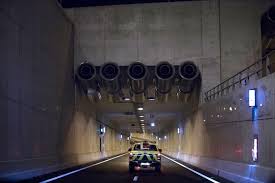 A2 tunnel maastricht rijkswaterstaat rws. Tunnelbuis Maastricht Uren Dicht Voor Reparatie Na Ongeluk Limburg Ad Nl