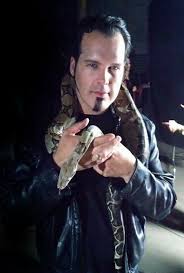  Mark Damon Do The Pretty Reckless Cw Series