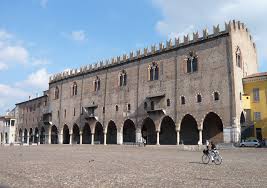 Costruito tra il 1524 e il 1534 su commissione di federico ii gonzaga, &egr. Palazzo Ducale Di Mantova Fidelity Viaggi