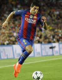Giorgio chiellini started playing football at just 6 years of age for the youth squad of livorno and at first was used as a central midfielder. Juventus Defender Giorgio Chiellini Barcelona S Msn Can Smell Blood Ghana Latest Football News Live Scores Results Ghanasoccernet