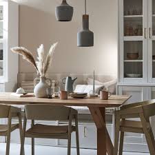 A room in which meals are eaten, as in a home or hotel, especially the room in which the major or more formal meals are eaten. 13 Neutral Dining Room Ideas For Stylishly Understated Fine Dining