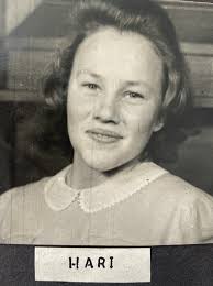 Harriet Couch's Instagram, Twitter & Facebook