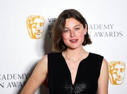Newcomer emma corrin has been cast as princess diana in the fourth season of the crown. Emma Corrin Tanggapi Kekecewaan Peran Putri Diana Republika Online