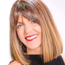 Darcie Allen's Instagram, Twitter & Facebook