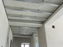 Dalle de faux plafond isolante thermique from i.ytimg.com des qualités décoratives, une isolation thermique et phonique intéressante,. Comment Realiser Un Faux Plafond Acoustique Leroy Merlin