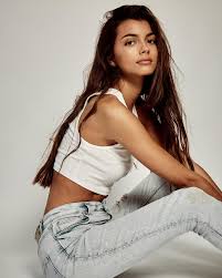 A apresentadora surge ao lado da filha, francisca, de 17 anos, mostrando que mesmo em dia feriado não descura a boa forma física. Central Models Kika Cerqueira Gomes Francisca Cgomes Facebook