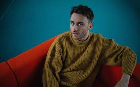 Even being at home and listening to your radio, i still imagine myself at night in a car on the way from one town to another) night, road, breeze and your music) cool, thanks for the vivid feeling! Das Osterfestival 2020 Die Playlist Von Clueso Radio Leverkusen