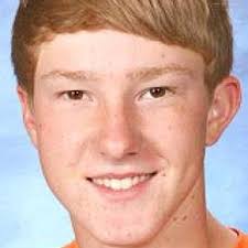 Prep Swimming Roundup: Frampton lifts Selah to district title