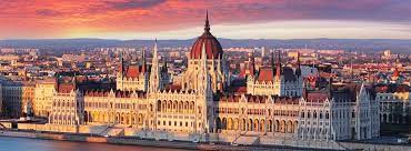 Budapest is the largest city and capital of hungary with approximately 1.7 million people. Stedentrip Boedapest Boek Nu Jouw Citytrip Op Stedentrips Nl