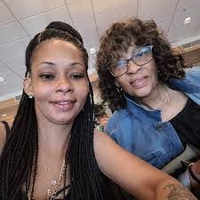 Shannon Widner's Instagram, Twitter & Facebook