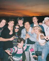 Hypehouse In 2020 Boy And Girl Best Friends Friend Pictures Squad Pictures
