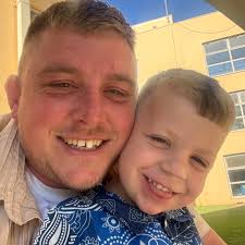 Hi lads just popping a question in here, I'm 23 looking for the next step  up I've been in the trade coming up 6 years been fitting regularly for the  last 2