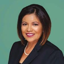 Jackie Moe's Instagram, Twitter & Facebook