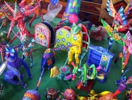 Linares often told that in 1936, he fell very ill, and while he was in bed, unconscious, he dreamt of a strange place resembling a forest. Los Alebrijes