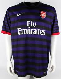 It has been widely reported that the club were given a set of garibaldi red shirts by . Fc Arsenal London Nike Trikot Shirt 2012 13 Away Gr Xl Podolski 9 Ebay
