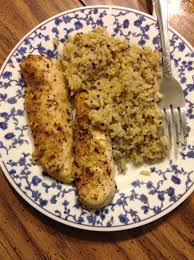 Baked Chicken Seasoned With Olive Oil And Spices And Near East Brand Quinoa Brown Rice Blend Rosemary And Olive Baked Chicken Seasoning Food Chicken Seasoning