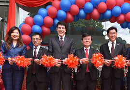 Hong leong bank bayan baru, penang. Hong Leong Bank Reveals Simpler Banking Experience At Its First Digital Branch In Penang