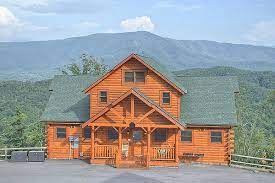 Ideally located home w/ hot tub in pigeon forge! Parkside Palace 4 Bedroom Cabin In Sevierville