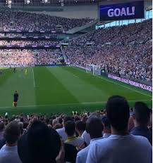 Jisoo shows off her support for son heung min on her instagram story. Blackpink Den Jisoo Tottenham Maci Sirasinda Son Heung Min E Destegini Gosteriyor Korezin