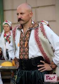 モヒカン 不思議なウクライナ コサックの髪型 衣装もあるよ naver まとめ russian culture ukrainian dress ukraine