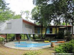 As Tu Deja Oublie 50s 60s 70s Architecture Royan Villa La Rafale Ou Boomerang Marmouget En 2020 Architecture Balneaire Royan Maison Du Milieu Du Siecle