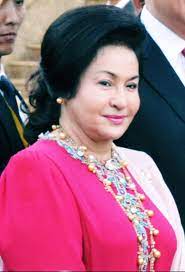Yang berbahagia datin seri hajjah rosmah binti mansor (lahir 10 disember 1951) ialah isteri kedua kepada perdana menteri malaysia yang keenam iaitu dato' seri mohd najib tun razak. Rosmah Mansor Date Of Birth Najib Spent Rm466 000 For A Luxury Watch As A Birthday Gift To Rosmah The Star Like Most Celebrities Rosmah Mansor Tries To Keep Her