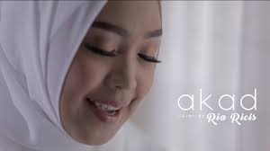 Beberapa waktu lalu ria ricis sempat berkunjung ke aceh dan bertemu keluarga harris vriza. Akad Payung Teduh Cover By Ria Ricis Chords Chordify