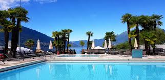 Vergelijk aanbieders, lees waardevolle reviews, bekijk foto's en boek je vakantie naar je favoriete bestemming. Miralago Camping Palmbeach Resort Home Facebook