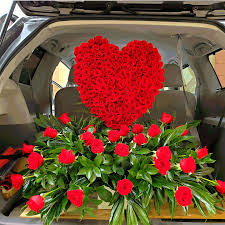 Floral heart made of flowers valentines day card vector. 3 Ft Tall Amor Del Bueno Over The Top 100 Roses Heart Love Flowers Miami