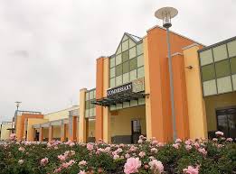 Grafenwoehr Opens New Commissary As Part Of Aafes Deca Shopping Center Moving To Germany Germany Army Corps Of Engineers