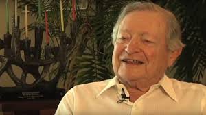 Simon Stratford (@SLStratford)