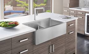 Class fireclay with low divide double bowl. Blanco S Popular Quatrus R15 Collection Adds Farmhouse Sink With Low Divide 2019 03 26 Stone World