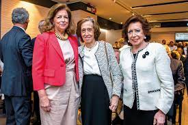 Start by marking ramalho eanes : Caras Emocoes Marcam Lancamento De Livro Sobre A Vida De Manuela Ramalho Eanes