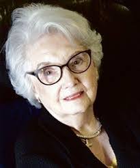 Ellen Gannon's Instagram, Twitter & Facebook