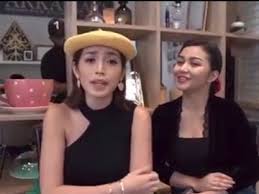 Video ariel tatum pakai baju ditonton lebih 5 juta orang, posisi bangun tidur. Jedar Wawancara Ariel Tatum Netizen Salfok Kok Kayak Millendaru Si Jedar