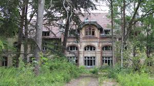 Dieses gruselige haus, das von leland kent von abandoned southeast fotografiert wurde, hat ein düsteres geheimnis. Das Sind Die Unheimlichsten Orte Deutschlands Welt Der Wunder Tv