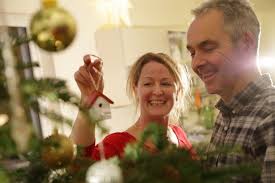 But with shops sticking up their decorations, christmas ads arriving on our tellies, christmas jumpers filling the shops and festive drinks appearing on the but for those unsure about when the tree and the tinsel should be rescued from the loft, exactly when should you put up your christmas tree and. Date You Re Allowed To Put Up Christmas Decorations According To Mums Mirror Online