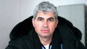 Ultima moda de teapa imobiliara: Perfectarea de ante-contract de  vanzare-cumparare, schimbarea notarilor si revanzarea imobilelor. PCAB si  CAB nu vad si nu aud! Ultima moda de teapa imobiliara: Perfectarea de  ante-contract de