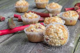 10 Recettes Originales Avec De La Rhubarbe Sweet Tarts Food Heatly Snacks