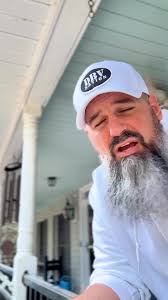 Don’t worry fellas, I got this one… #mancode #mancard #comedy@kayladiane