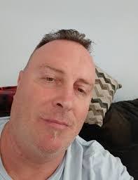 Raymond Hulse's Instagram, Twitter & Facebook