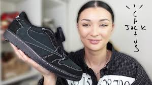 BEST TRAVIS SCOTT COLLAB? Nike Travis Scott Jordan 1 Black Phantom Review