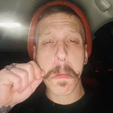 Are all Stringjoy picks small?